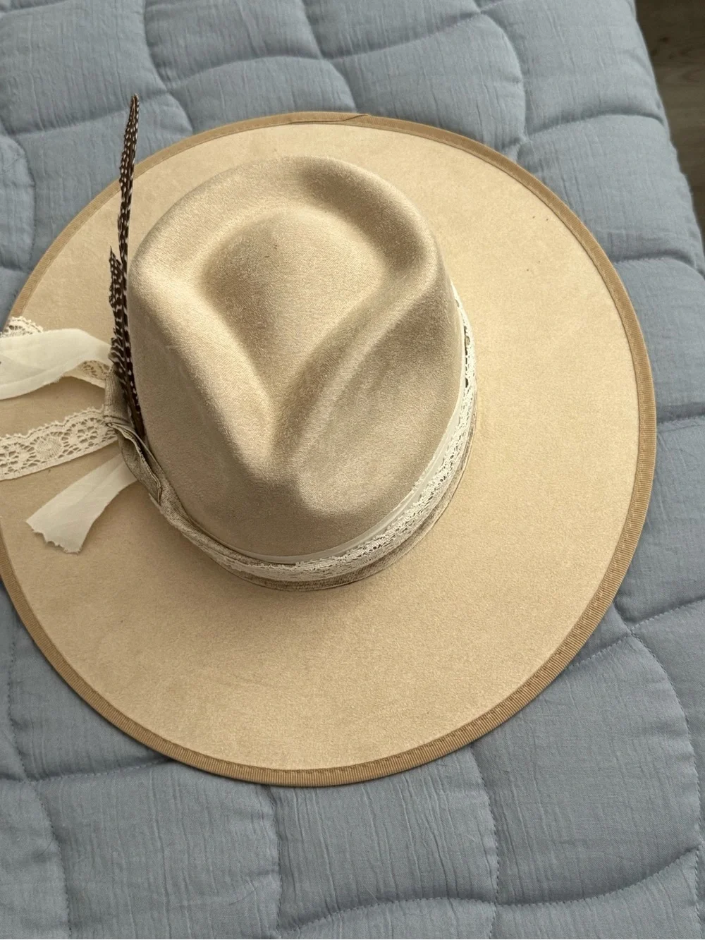 Custom Boho Feathered Wide-Brim Hat in Beige